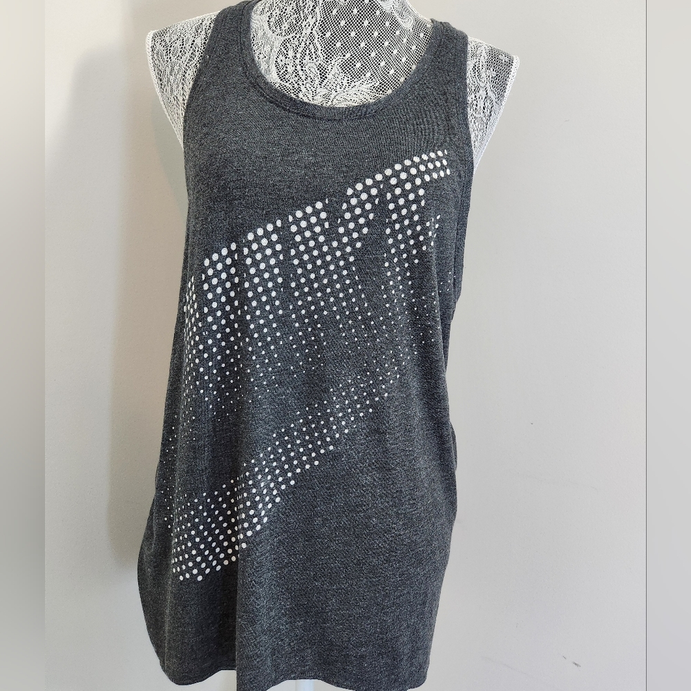 Nike Tank Top - Picture 5 of 9